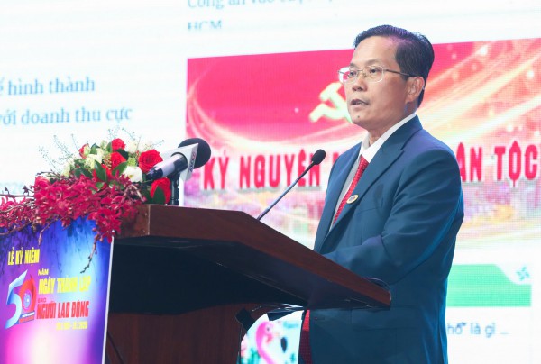 Báo Người Lao Động kỷ niệm 50 năm thành lập Báo Người Lao Động kỷ niệm 50 năm thành lập