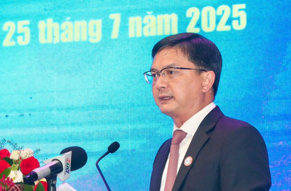Báo Người Lao Động kỷ niệm 50 năm thành lập Báo Người Lao Động kỷ niệm 50 năm thành lập