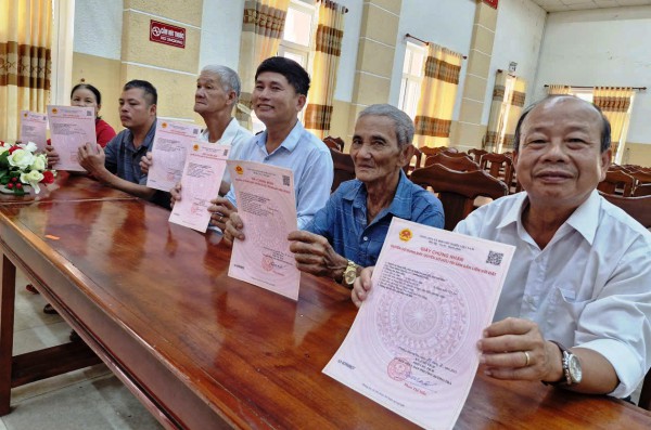 Cấp sổ hồng cho người dân: 'Làm vì nhân dân chứ không phải để lấy thành tích'
