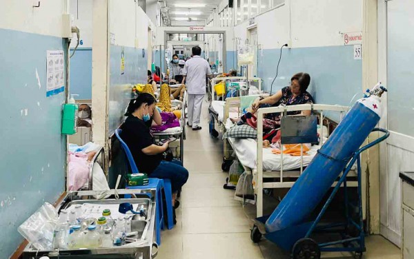 Những bệnh viện thi công ì ạch Những bệnh viện thi công ì ạch