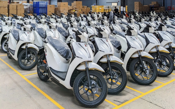 6 xe máy điện tại Việt Nam có thời gian sạc đầy pin nhanh nhất 6 xe máy điện tại Việt Nam có thời gian sạc đầy pin nhanh nhất