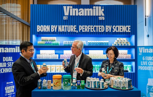 Vinamilk ghi nhận doanh thu quý 2/2025 cao nhất từ trước đến nay, 16.745 tỉ đồng Vinamilk ghi nhận doanh thu quý 2/2025 cao nhất từ trước đến nay, 16.745 tỉ đồng