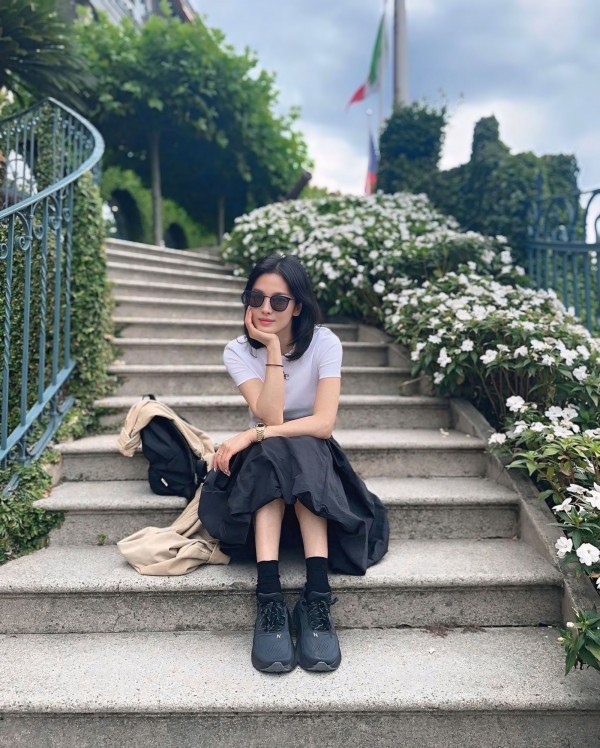 5 sắc màu trang phục giúp Song Hye Kyo 