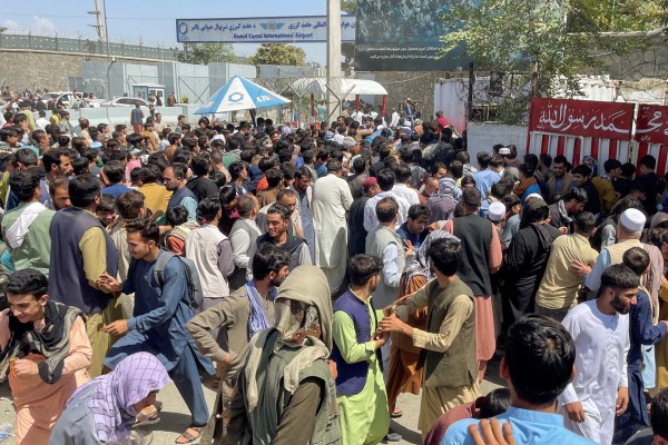 Anh bí mật tiếp nhận hàng ngàn người Afghanistan bị lộ thông tin cá nhân Anh bí mật tiếp nhận hàng ngàn người Afghanistan bị lộ thông tin cá nhân