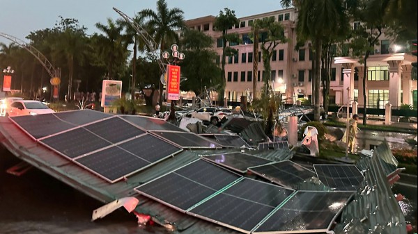 Bão số 3: Thanh Hóa yêu cầu cấp xã hoàn thành 10 nhiệm vụ ngay trong đêm Bão số 3: Thanh Hóa yêu cầu cấp xã hoàn thành 10 nhiệm vụ ngay trong đêm