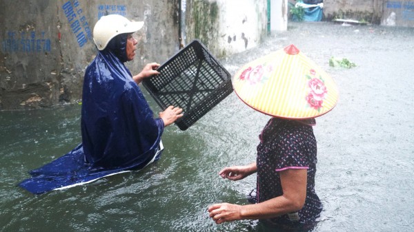 Bão số 3 gây mưa lớn, nhiều nơi ở Thanh Hóa ngập sâu Bão số 3 gây mưa lớn, nhiều nơi ở Thanh Hóa ngập sâu