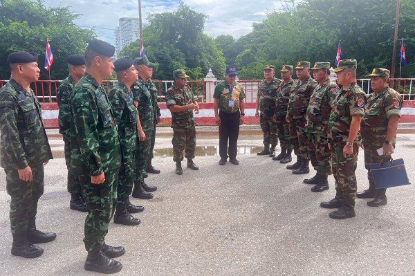 Campuchia tố Thái Lan bắt cóc 20 binh sĩ Campuchia tố Thái Lan bắt cóc 20 binh sĩ