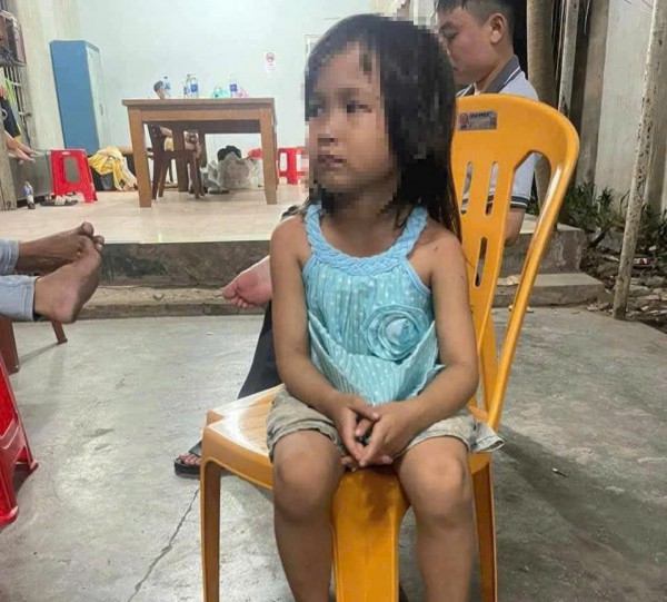 Cập nhật thông tin bé gái đi lạc 8 ngày ở TP.HCM Cập nhật thông tin bé gái đi lạc 8 ngày ở TP.HCM