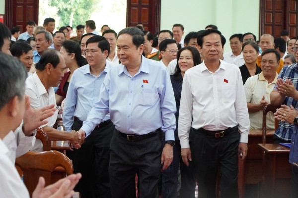 Chủ tịch Quốc hội kỳ vọng Cần Thơ tăng trưởng kinh tế và GDP