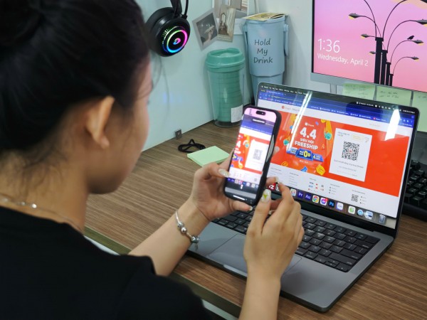 Dân mạng tìm mua gì nhiều nhất trên sàn Shopee, TikTok?