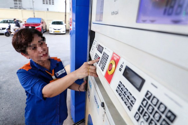 Giá xăng dầu hôm nay 18.7.2025: Đảo chiều tăng 1 USD/thùng
