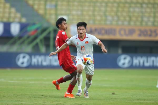 HLV Kim Sang-sik 'giấu bài', U.23 Việt Nam có thể bùng nổ hơn nữa HLV Kim Sang-sik 'giấu bài', U.23 Việt Nam có thể bùng nổ hơn nữa