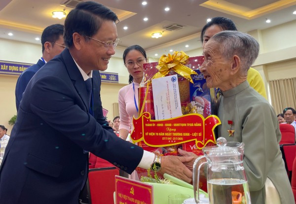 Hội An bứt phá trở thành đô thị du lịch thông minh mang hồn di sản Hội An bứt phá trở thành đô thị du lịch thông minh mang hồn di sản