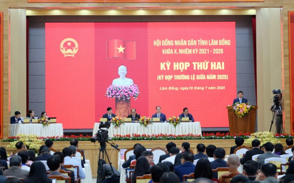 Lâm Đồng chi hơn 68 tỉ đồng hỗ trợ cán bộ sau sáp nhập Lâm Đồng chi hơn 68 tỉ đồng hỗ trợ cán bộ sau sáp nhập