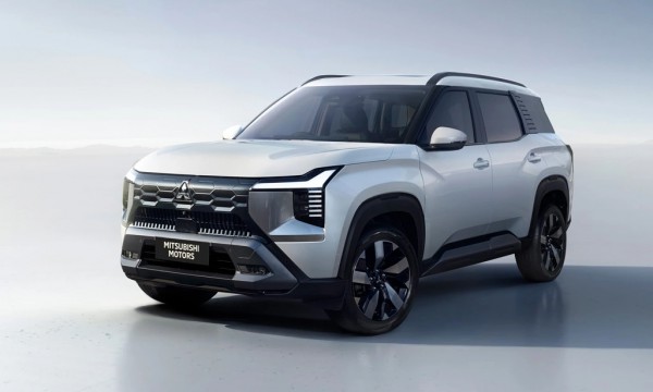 Mitsubishi Destinator lộ diện, khả năng 'thế chân' Outlander khi về Việt Nam Mitsubishi Destinator lộ diện, khả năng 'thế chân' Outlander khi về Việt Nam