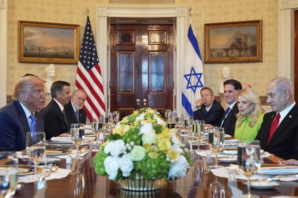 Mỹ - Israel 'tính cờ' ở Trung Đông