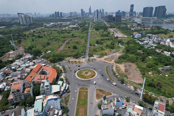 Nóng với giá đất, thuế đất Nóng với giá đất, thuế đất