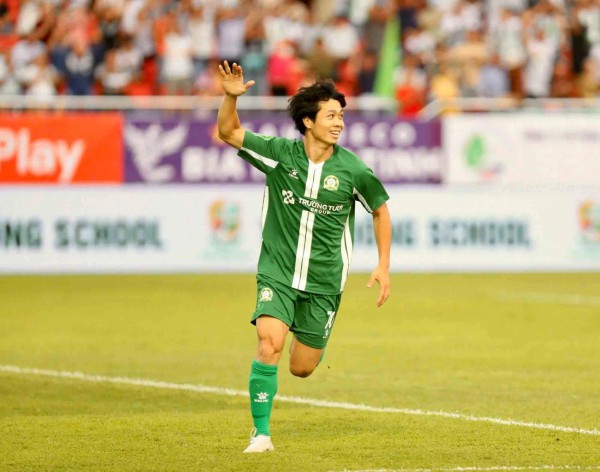 Nóng vụ CLB Quảng Nam bỏ V-League: VFF ra phán quyết, đội Bình Phước của Công Phượng 'trúng số' Nóng vụ CLB Quảng Nam bỏ V-League: VFF ra phán quyết, đội Bình Phước của Công Phượng 'trúng số'