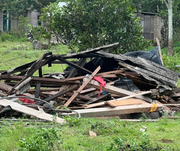 Quảng Trị: Ảnh hưởng bão số 3, nhiều nhà dân bị tốc mái, đổ sập Quảng Trị: Ảnh hưởng bão số 3, nhiều nhà dân bị tốc mái, đổ sập