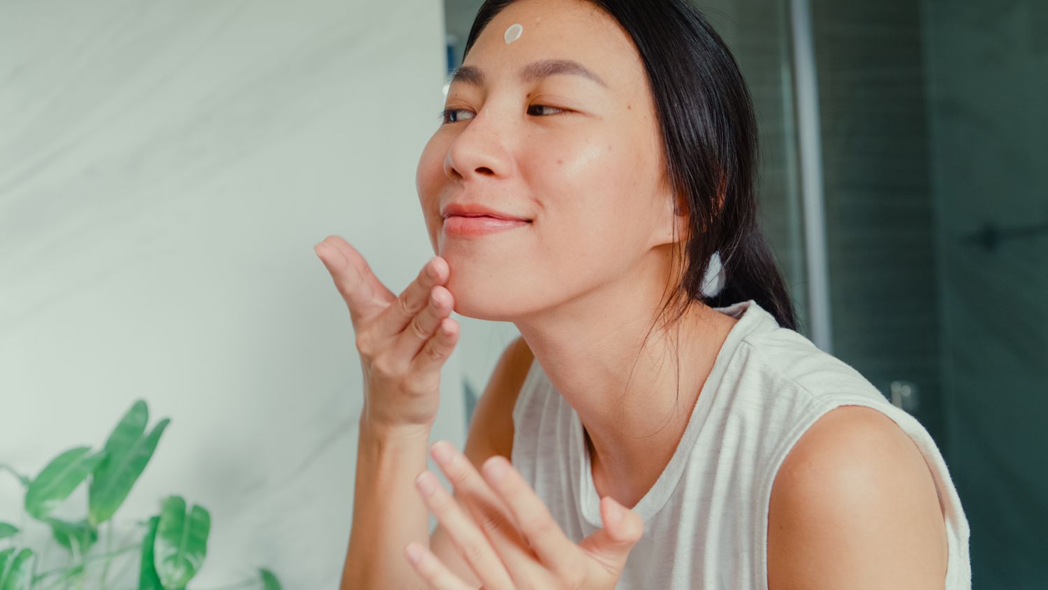 Quy tắc vàng bảo vệ làn da mỏng, dễ bắt nắng