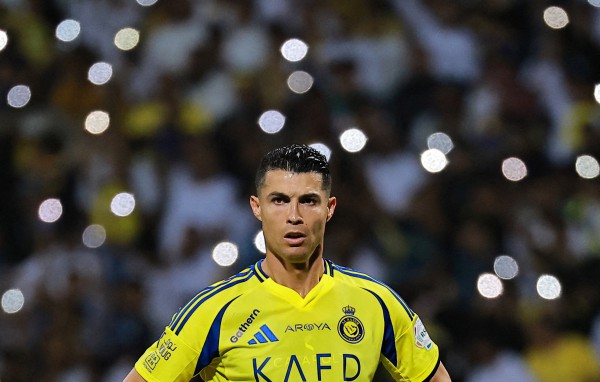 Ronaldo được toàn quyền chọn HLV và cầu thủ cho CLB Al Nassr Ronaldo được toàn quyền chọn HLV và cầu thủ cho CLB Al Nassr