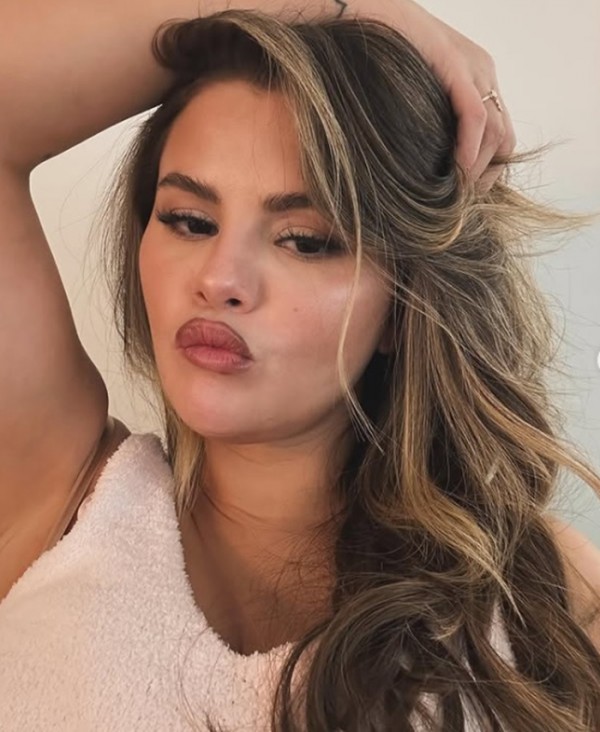 Selena Gomez và những kiểu tóc trở thành biểu tượng