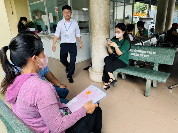 TP.HCM cấp phôi sổ hồng cho 168 xã, phường TP.HCM cấp phôi sổ hồng cho 168 xã, phường