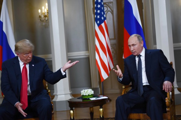 Tổng thống Trump 'quay xe' làm căng, Nga rơi vào thế khó