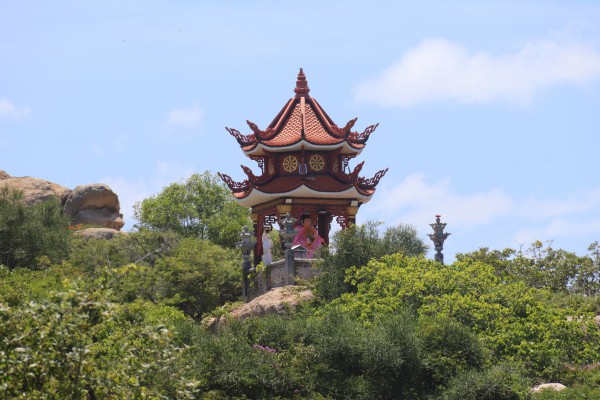 Viên ngọc sinh thái biển Lâm Đồng: 'Cô gái đẹp ngủ quên' chưa được đánh thức