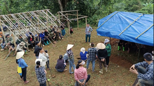 Xã biên giới ở Thanh Hóa dựng lán để sơ tán dân Xã biên giới ở Thanh Hóa dựng lán để sơ tán dân