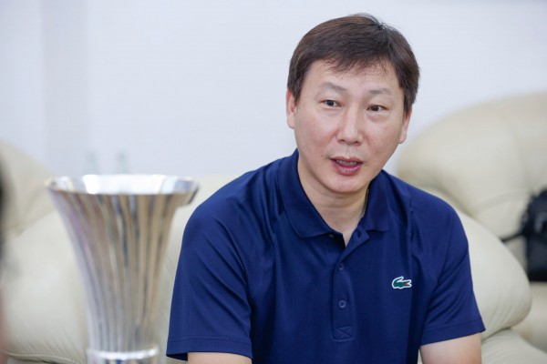 HLV Kim Sang-sik hé lộ đòn tâm lý cực 'độc': U.23 Việt Nam thắng là đương nhiên! HLV Kim Sang-sik hé lộ đòn tâm lý cực 'độc': U.23 Việt Nam thắng là đương nhiên!