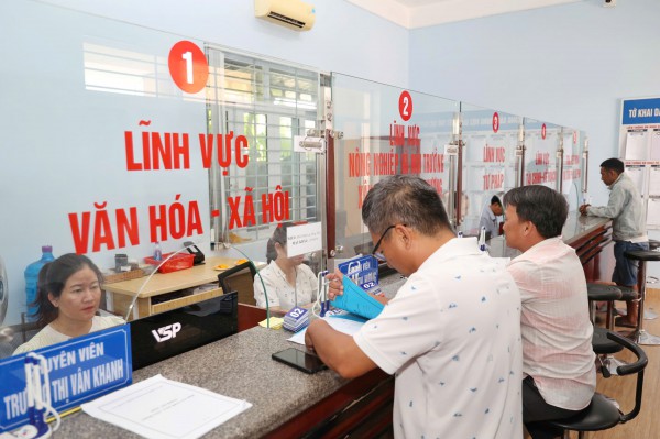 Khánh Hòa: Chính quyền địa phương hai cấp vận hành thế nào sau 1 tháng triển khai? Khánh Hòa: Chính quyền địa phương hai cấp vận hành thế nào sau 1 tháng triển khai?