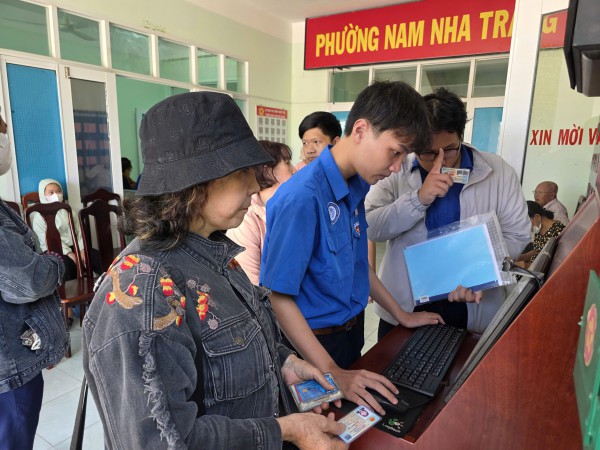 Khánh Hòa: Chính quyền địa phương hai cấp vận hành thế nào sau 1 tháng triển khai? Khánh Hòa: Chính quyền địa phương hai cấp vận hành thế nào sau 1 tháng triển khai?