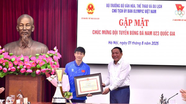 HLV Kim Sang-sik và U.23 Việt Nam được trao tặng Bằng khen của Thủ tướng, Bộ trưởng nói lời xúc động HLV Kim Sang-sik và U.23 Việt Nam được trao tặng Bằng khen của Thủ tướng, Bộ trưởng nói lời xúc động
