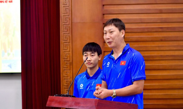 HLV Kim Sang-sik và U.23 Việt Nam được trao tặng Bằng khen của Thủ tướng, Bộ trưởng nói lời xúc động HLV Kim Sang-sik và U.23 Việt Nam được trao tặng Bằng khen của Thủ tướng, Bộ trưởng nói lời xúc động