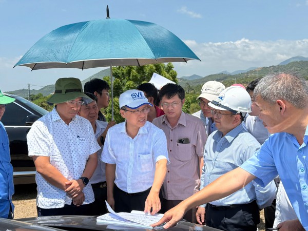 Các dự án cao tốc qua địa bàn Khánh Hòa gặp vướng gì? Các dự án cao tốc qua địa bàn Khánh Hòa gặp vướng gì?