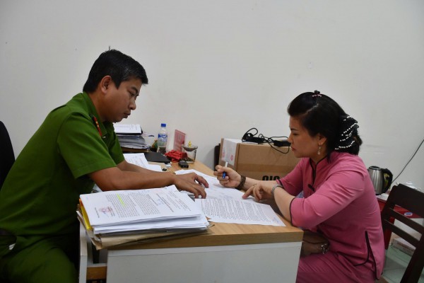 Bé trai bị bảo mẫu bạo hành ở Quảng Ngãi đã tử vong Bé trai bị bảo mẫu bạo hành ở Quảng Ngãi đã tử vong