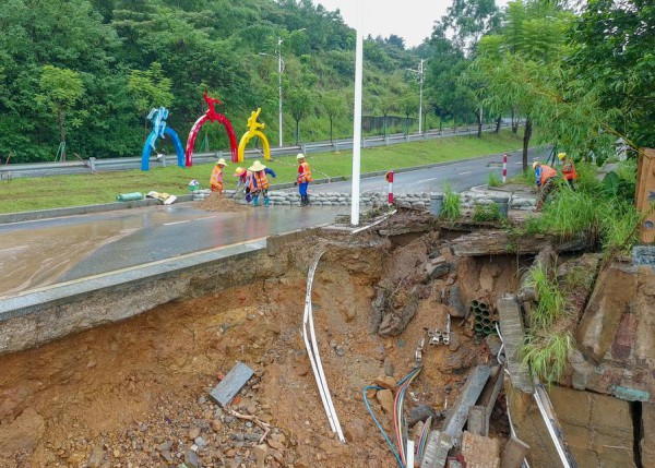 Thiên tai nối tiếp nhau đe dọa toàn cầu Thiên tai nối tiếp nhau đe dọa toàn cầu