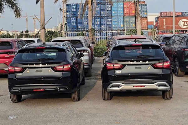 Ô tô Lada cập cảng Việt Nam từ 3 tháng trước, nay không biết ở đâu?