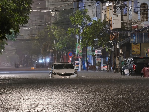 TP.Đà Nẵng chủ động ứng phó áp thấp nhiệt đới, cảnh báo giông sét