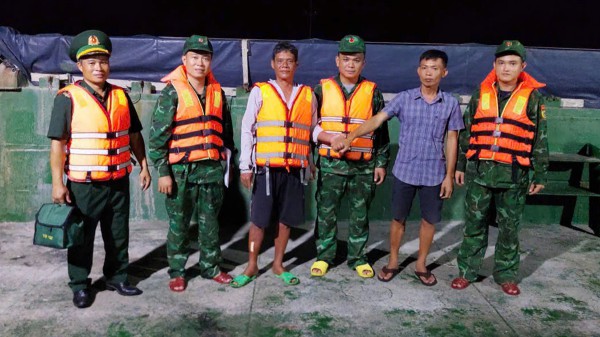 Truy tìm tàu sắt tông chìm tàu cá rồi bỏ chạy