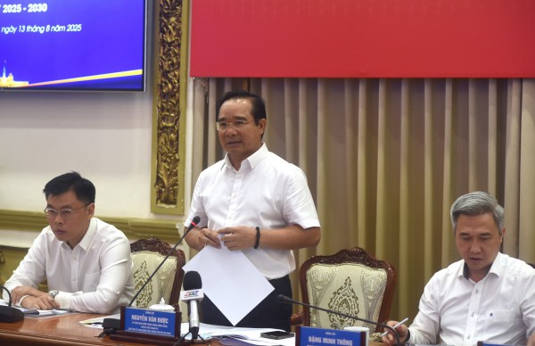 Chuyên gia hiến kế đưa thu nhập bình quân người dân TP.HCM lên 15.000 USD