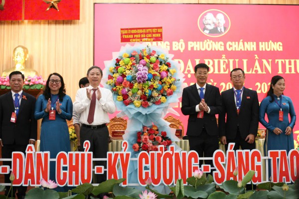 Phường Chánh Hưng ở TP.HCM phát triển kinh tế ven sông thế nào?
