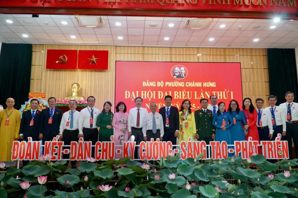 Phường Chánh Hưng ở TP.HCM phát triển kinh tế ven sông thế nào?