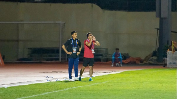 HLV Choi Won-kwon muốn Thanh Hóa vô địch V-League, HLV Đà Nẵng lại chỉ mong trụ hạng