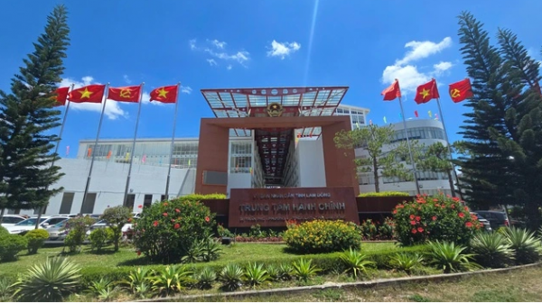 Lâm Đồng: Chưa giải quyết cho nghỉ theo Nghị định 178 những người không giữ chức vụ Lâm Đồng: Chưa giải quyết cho nghỉ theo Nghị định 178 những người không giữ chức vụ