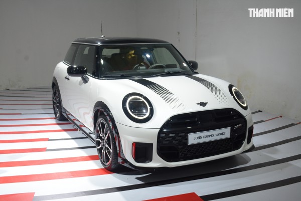 Ô tô cỡ nhỏ đậm chất chơi MINI John Cooper Works 2025 có gì mới? Ô tô cỡ nhỏ đậm chất chơi MINI John Cooper Works 2025 có gì mới?