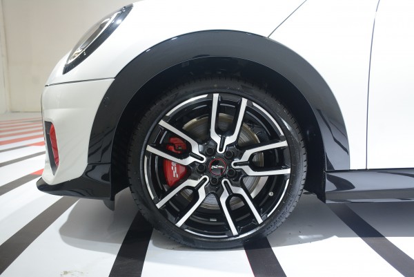 Ô tô cỡ nhỏ đậm chất chơi MINI John Cooper Works 2025 có gì mới? Ô tô cỡ nhỏ đậm chất chơi MINI John Cooper Works 2025 có gì mới?