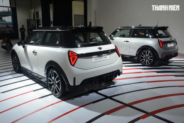 Ô tô cỡ nhỏ đậm chất chơi MINI John Cooper Works 2025 có gì mới? Ô tô cỡ nhỏ đậm chất chơi MINI John Cooper Works 2025 có gì mới?