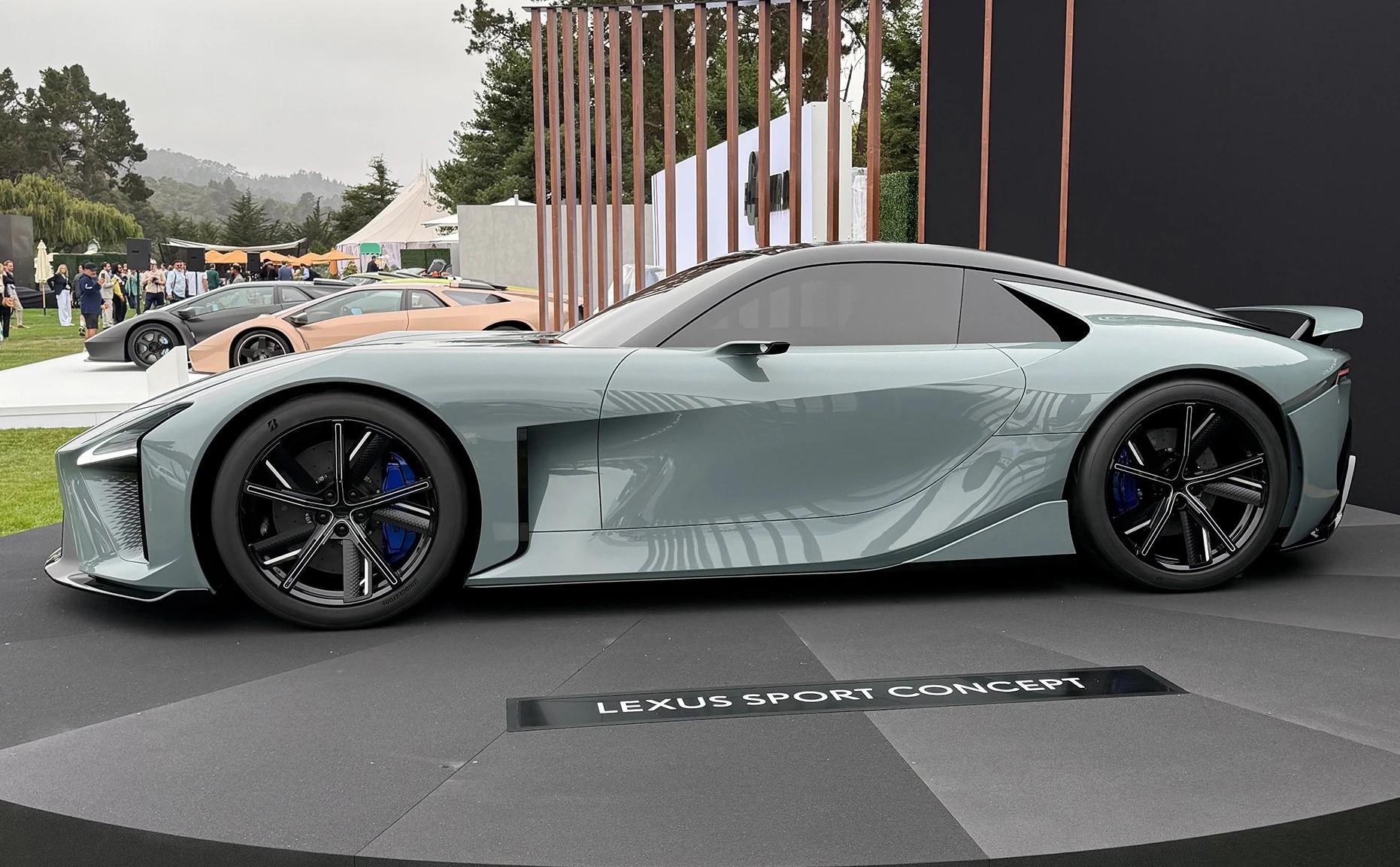 Xe thể thao Concept hoàn toàn mới của hãng Lexus lộ điện
